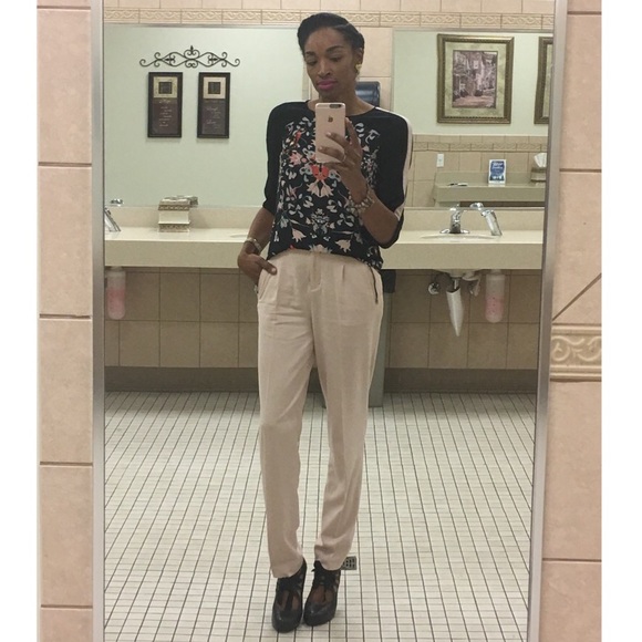 MEET YOUR POSHER... - Picture 7 of 11